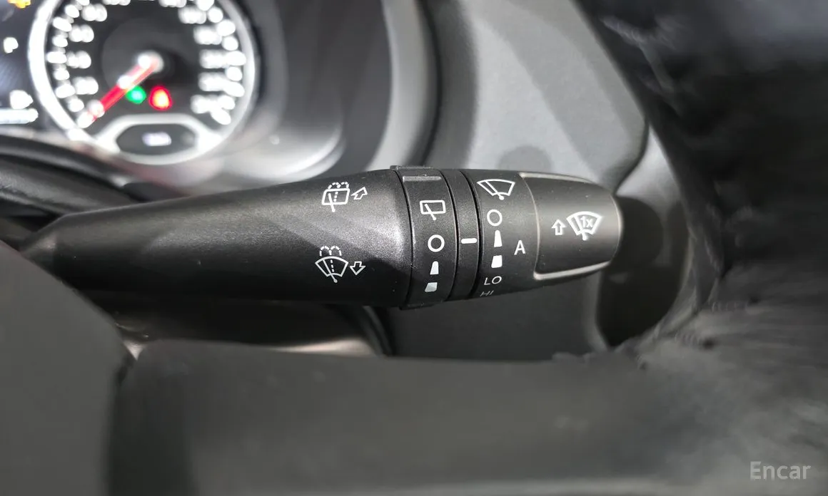 Фото 18 - Jeep Renegade