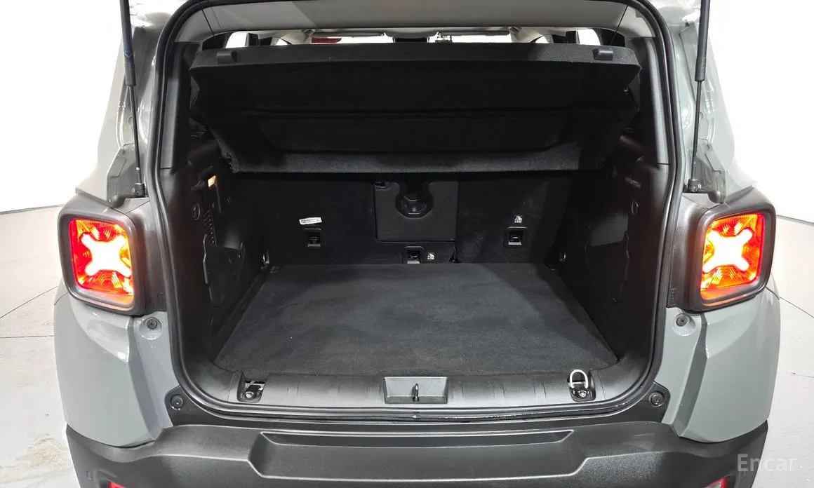 Фото 20 - Jeep Renegade