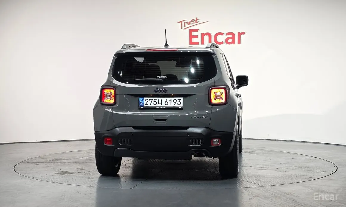 Фото 4 - Jeep Renegade