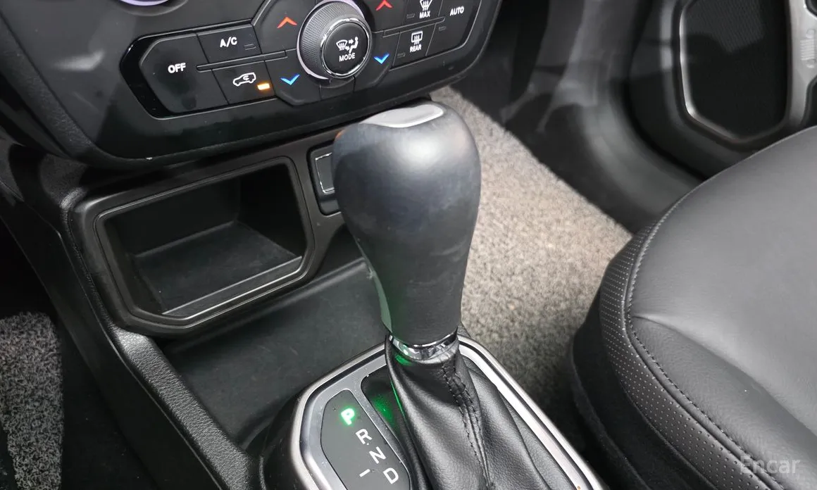 Фото 9 - Jeep Renegade