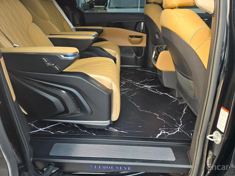 Фото 14 - Kia Carnival