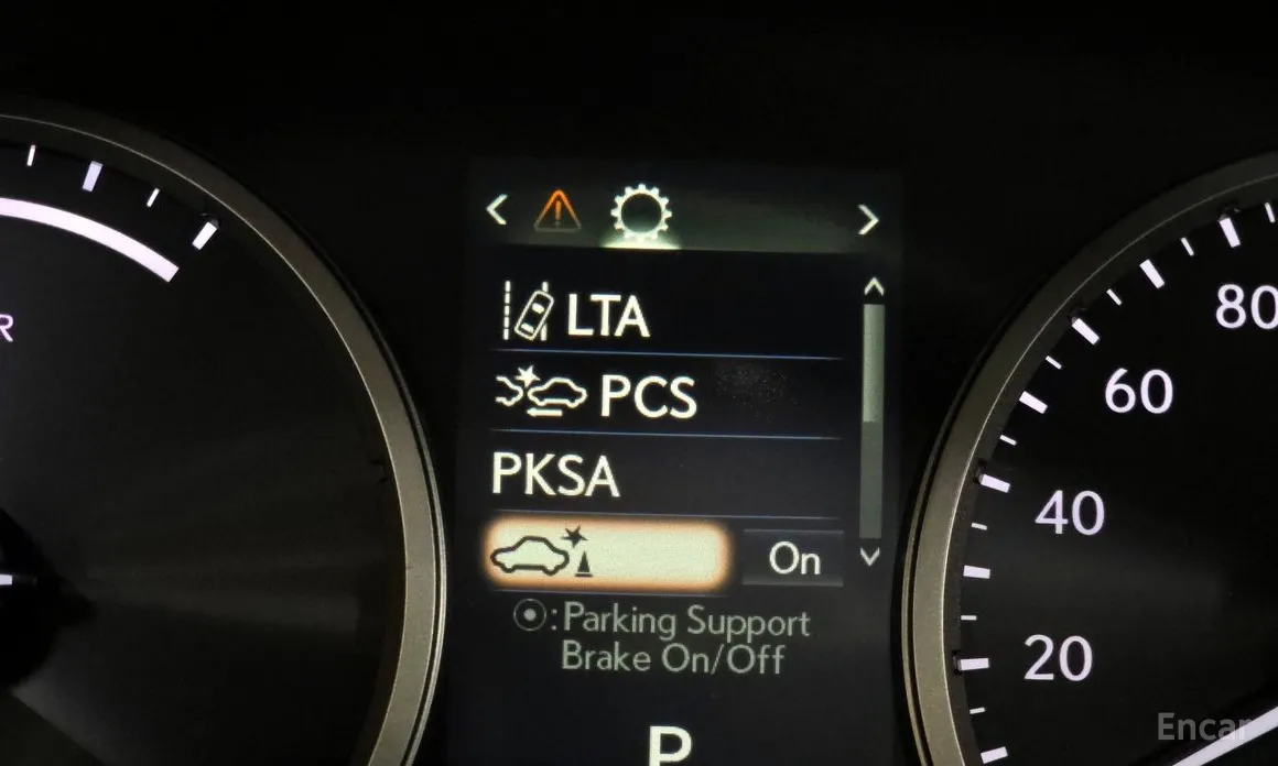 Фото 16 - Lexus NX