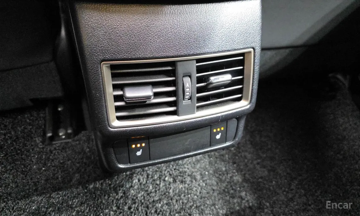 Фото 19 - Lexus NX