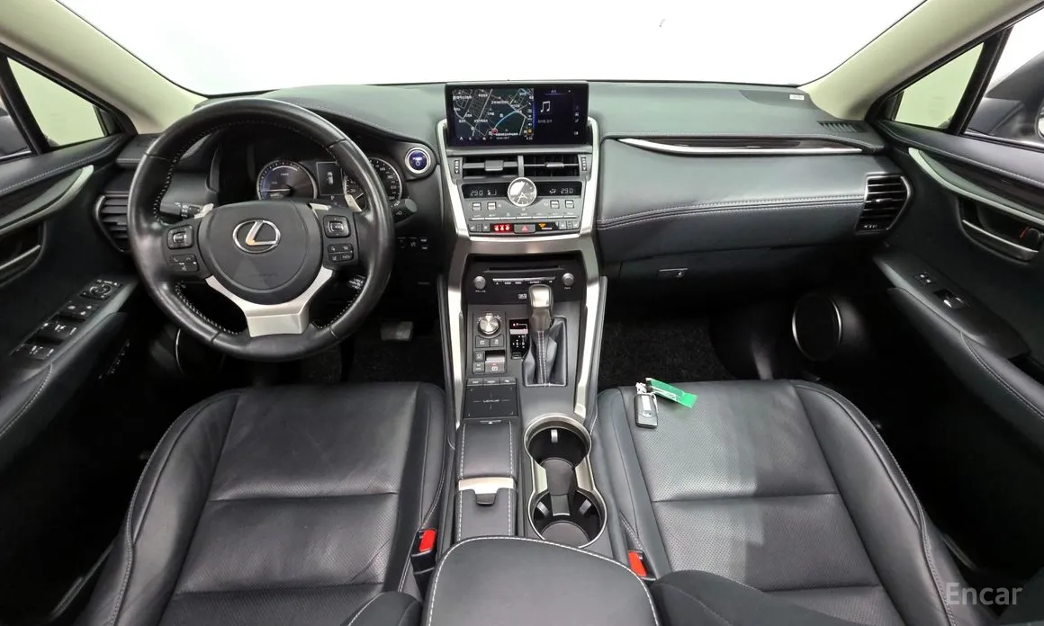 Фото 7 - Lexus NX