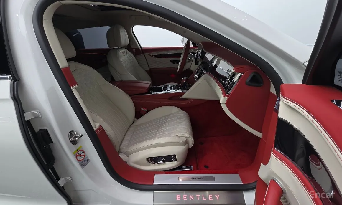 Фото 11 - Bentley Flying Spur