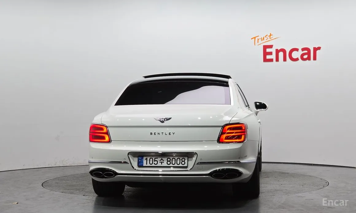 Фото 4 - Bentley Flying Spur