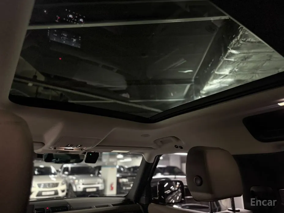 Фото 18 - Land Rover Defender