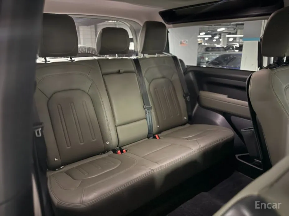 Фото 9 - Land Rover Defender