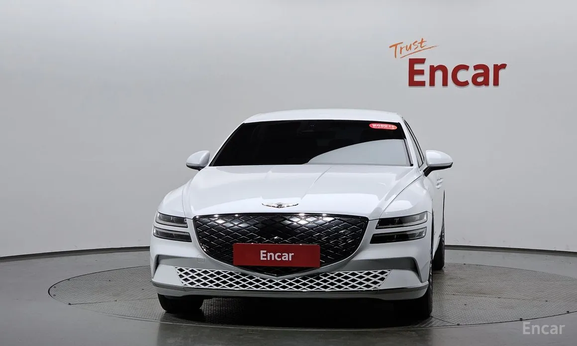 Фото 3 - Genesis G80