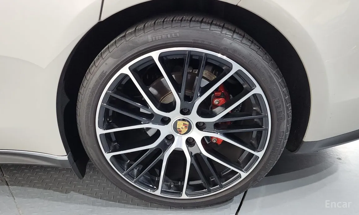 Фото 5 - Porsche Panamera