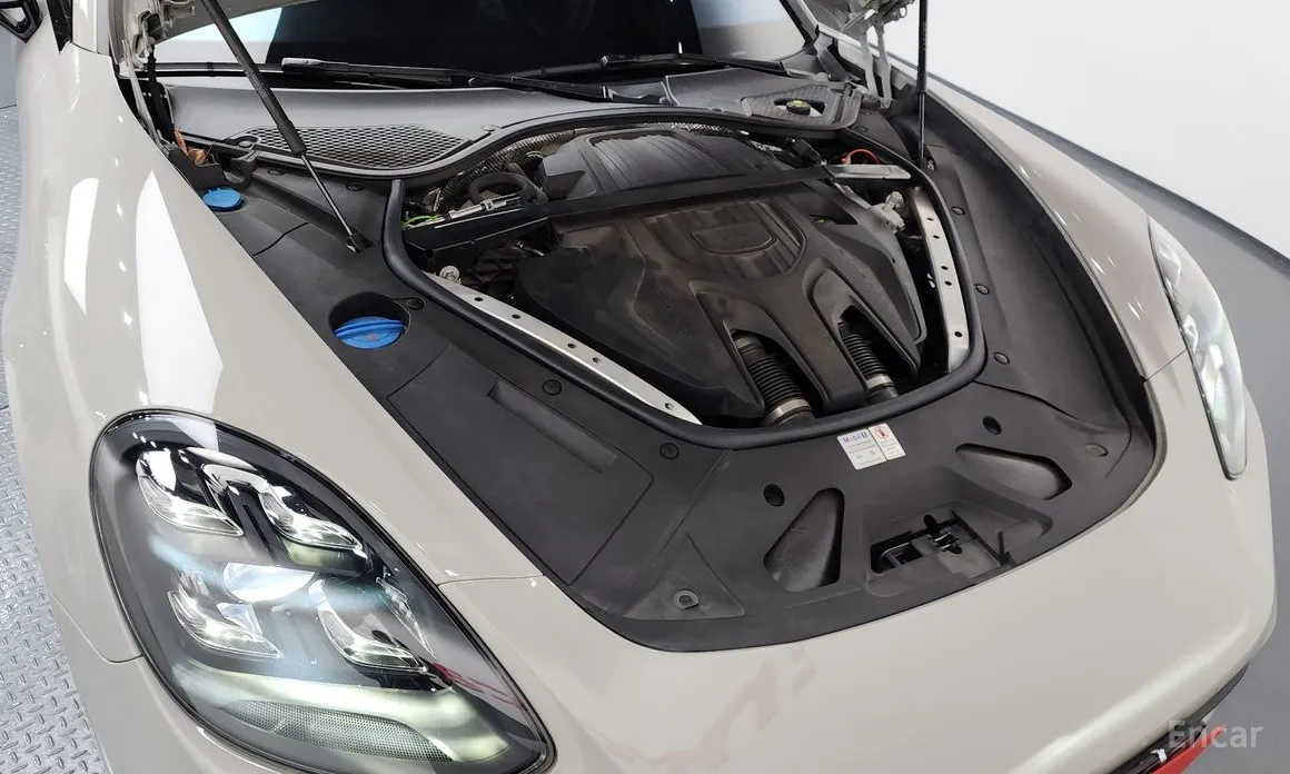 Фото 6 - Porsche Panamera