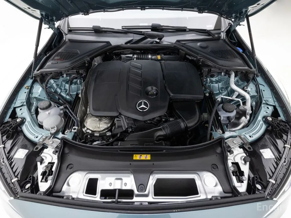 Фото 11 - Mercedes-Benz E-Class