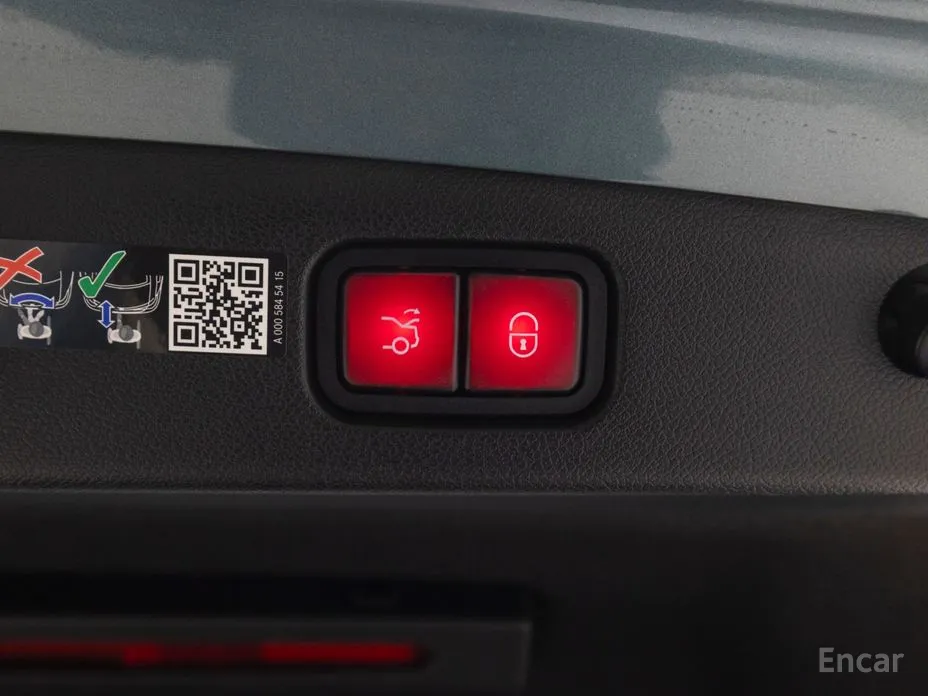 Фото 7 - Mercedes-Benz E-Class