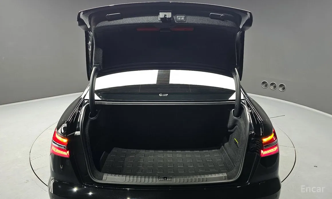 Фото 20 - Audi A6