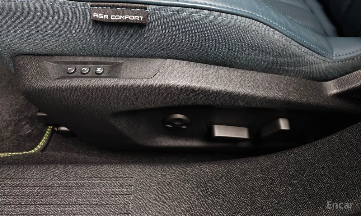 Фото 17 - Peugeot 408