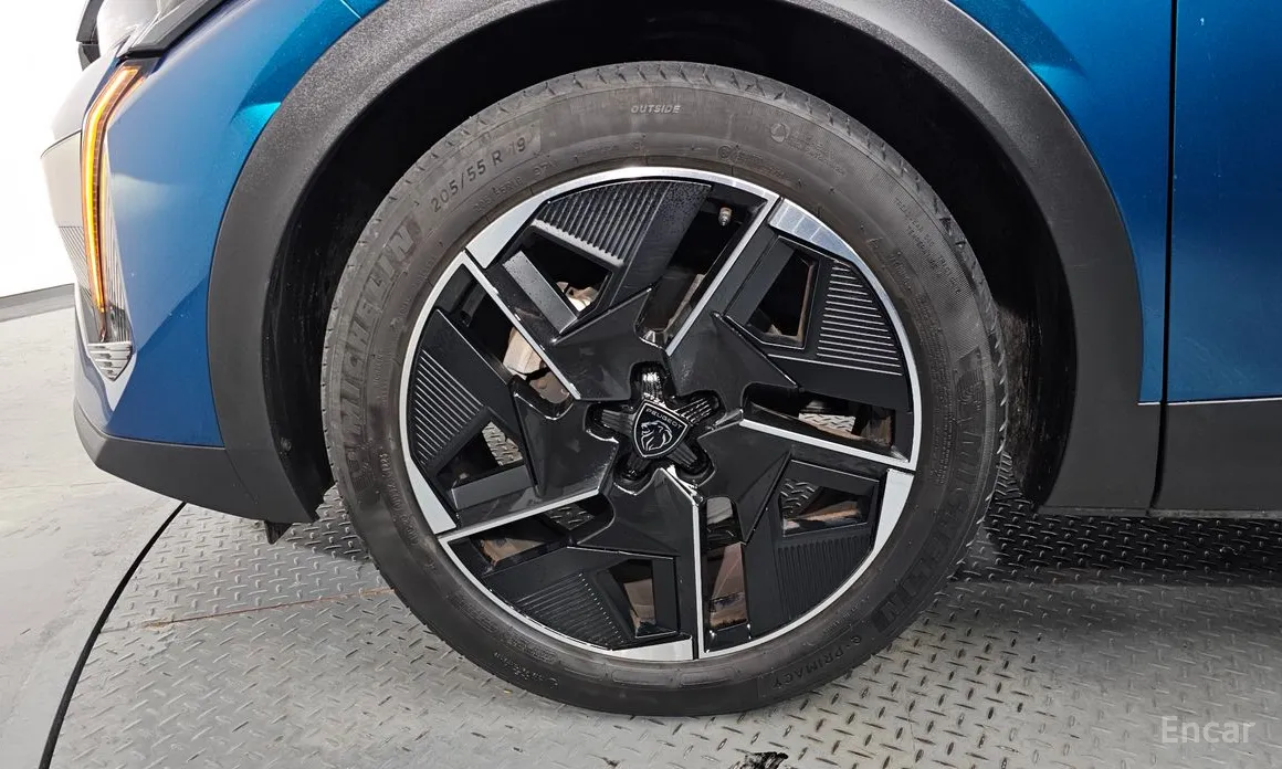 Фото 5 - Peugeot 408