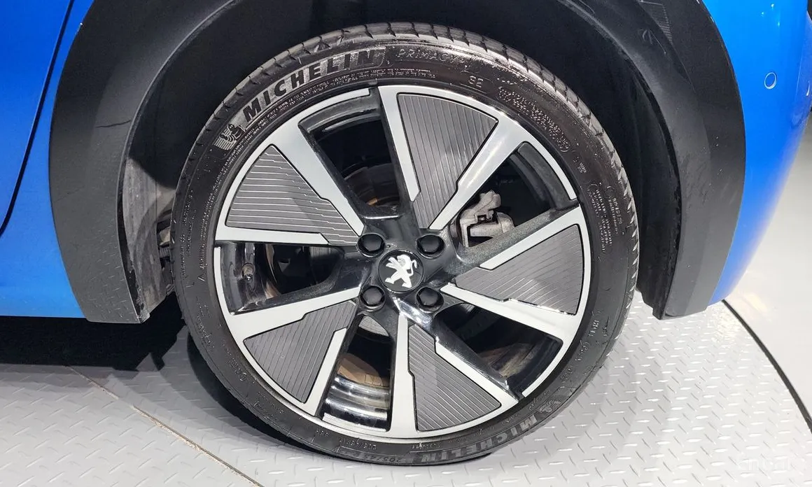 Фото 5 - Peugeot 208