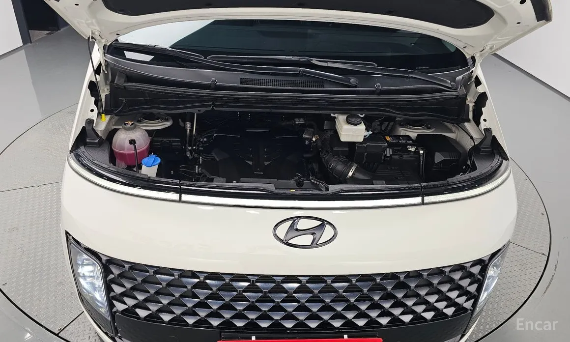 Фото 6 - Hyundai Staria