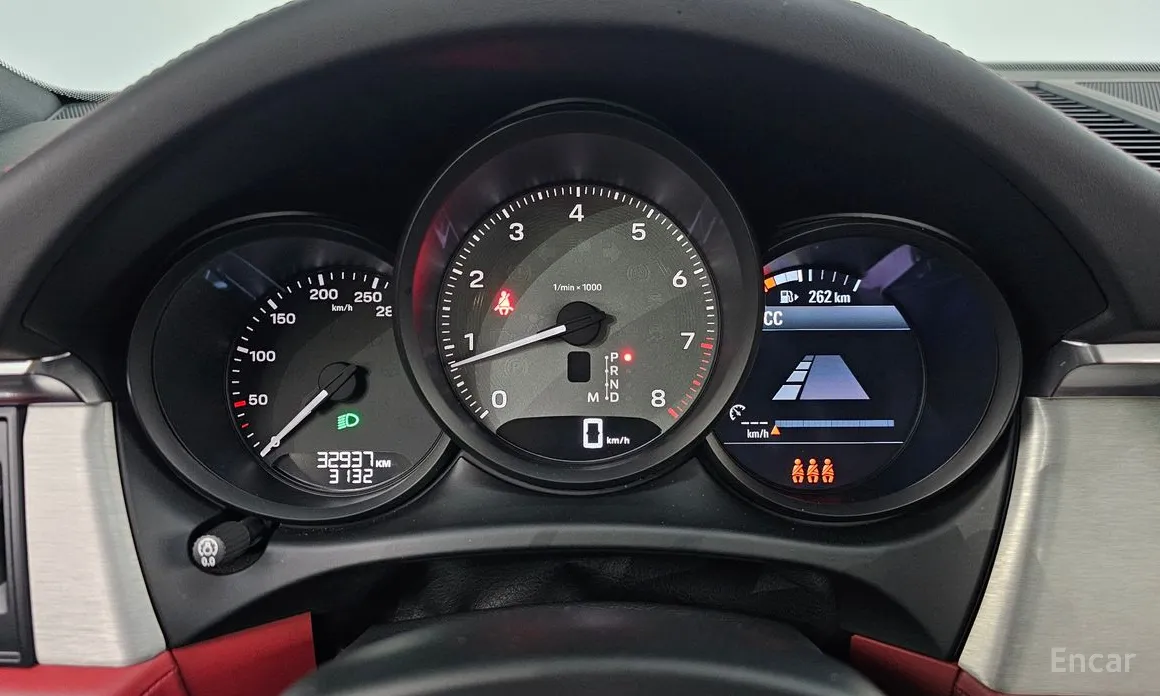 Фото 8 - Porsche Macan