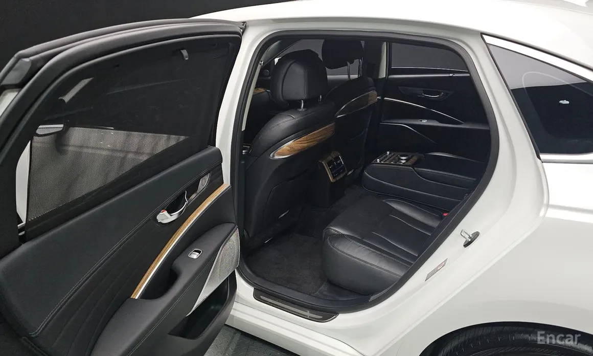 Фото 12 - Kia K9