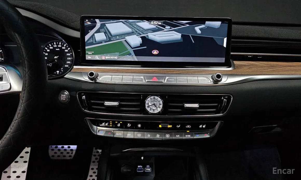 Фото 14 - Kia K9