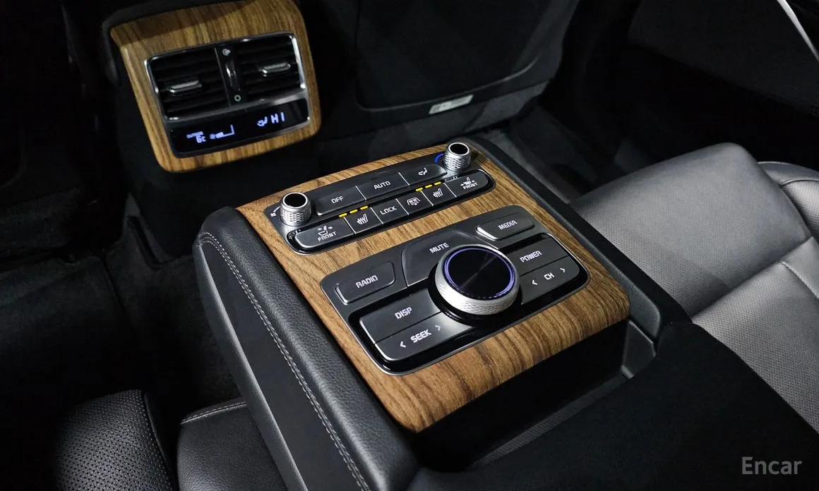 Фото 19 - Kia K9