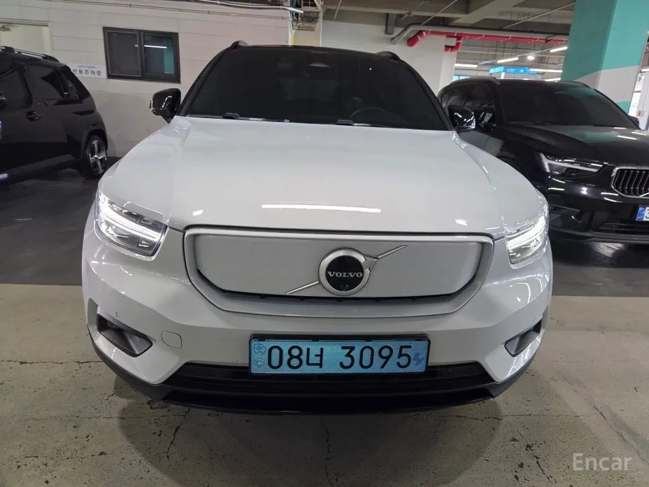 Фото 3 - Volvo XC40