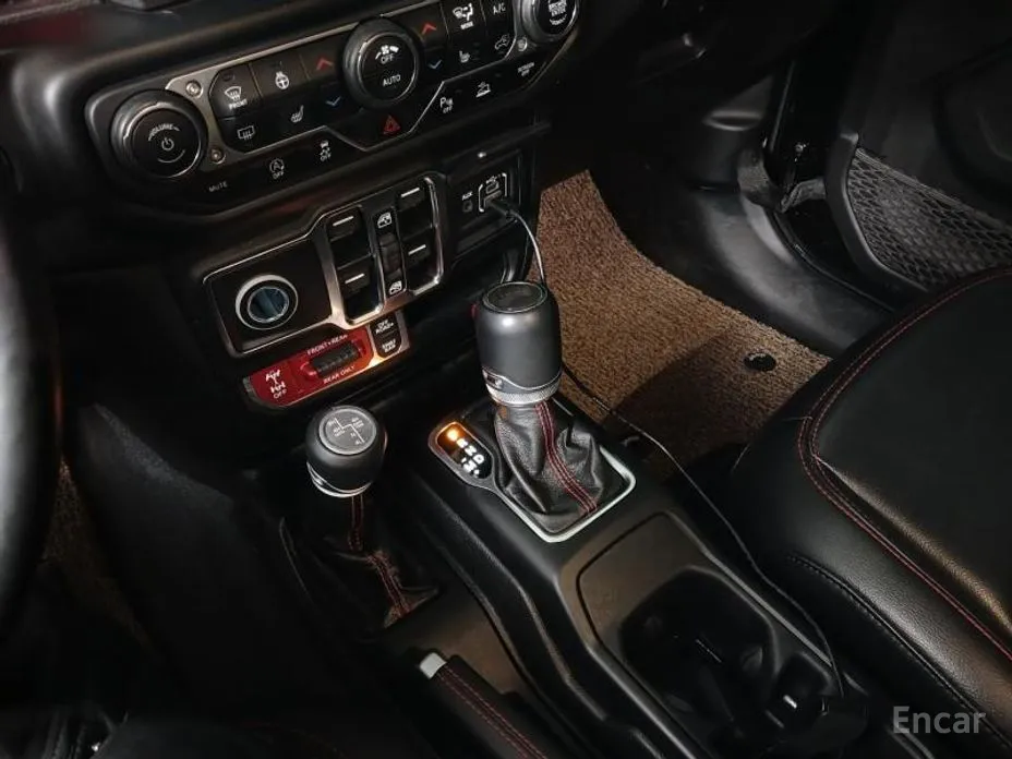 Фото 15 - Jeep Wrangler