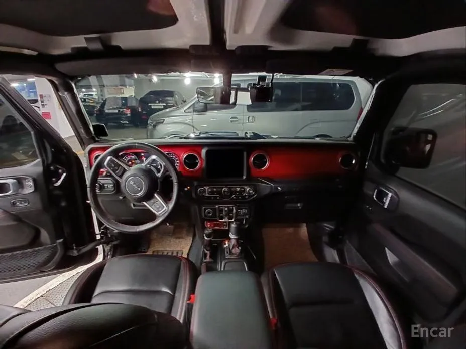 Фото 6 - Jeep Wrangler