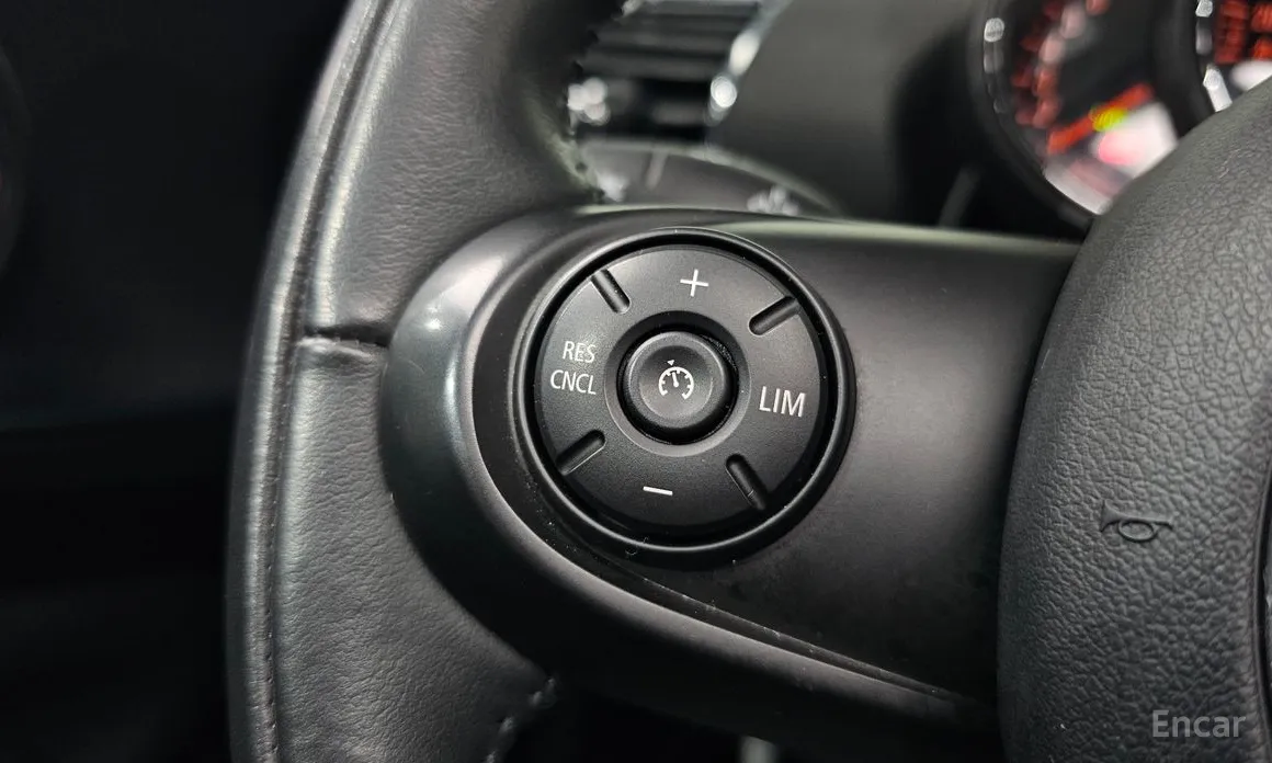 Фото 19 - Mini Clubman