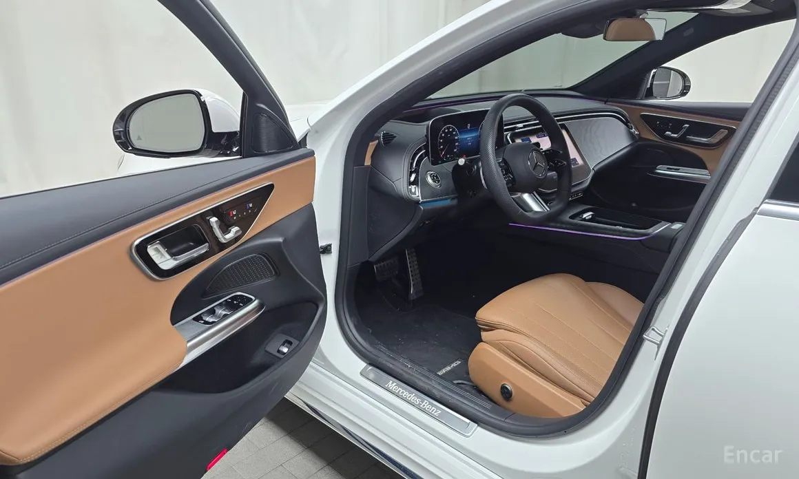 Фото 10 - Mercedes-Benz E-Class