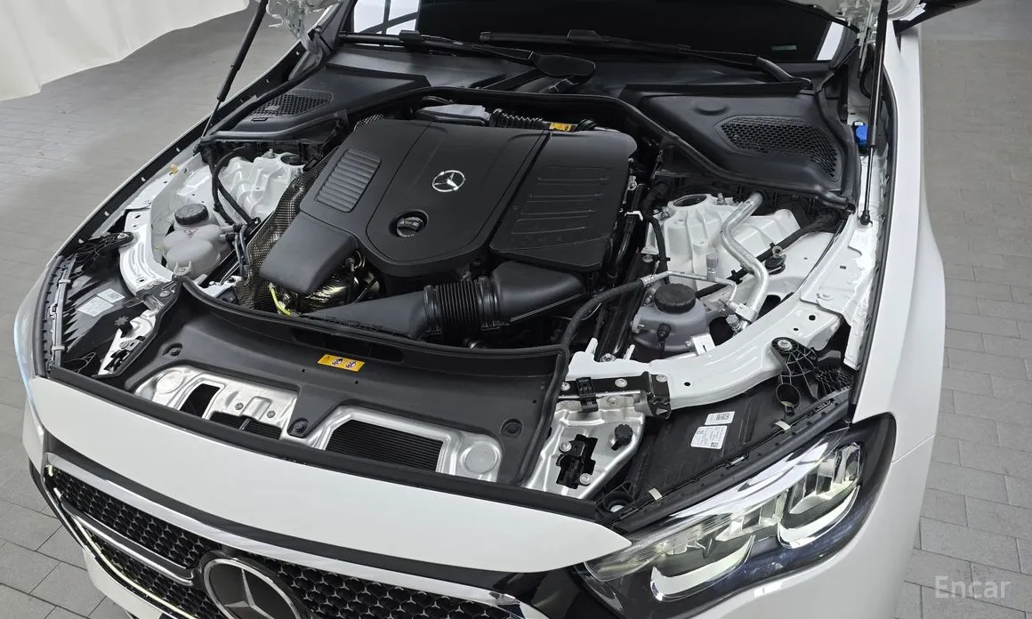 Фото 6 - Mercedes-Benz E-Class