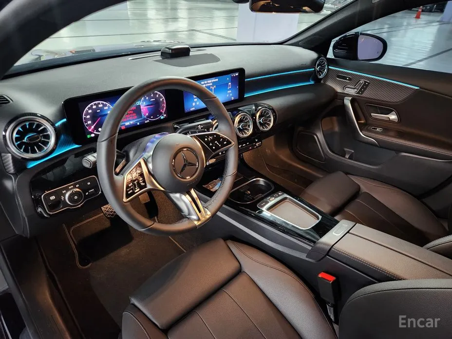 Фото 16 - Mercedes-Benz A-Class