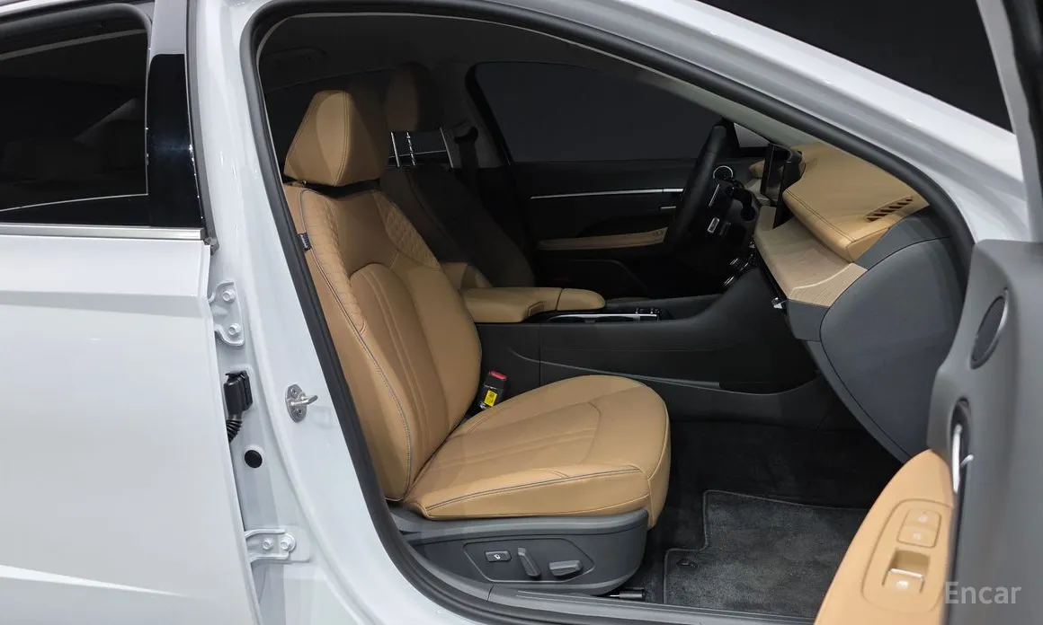 Фото 11 - Hyundai Sonata