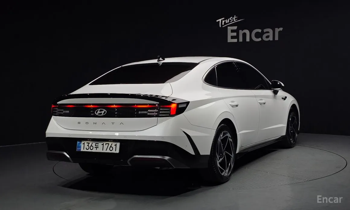 Фото 2 - Hyundai Sonata