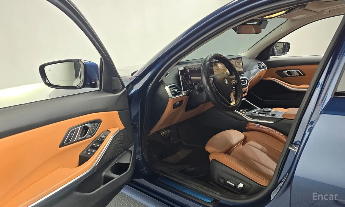 Фото 10 - BMW 3 Series