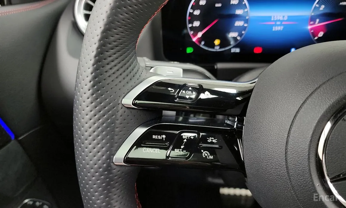 Фото 19 - Mercedes-Benz GLA-Class