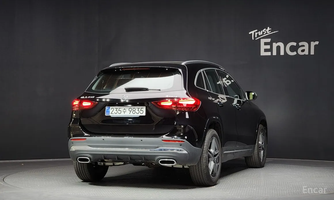 Фото 2 - Mercedes-Benz GLA-Class