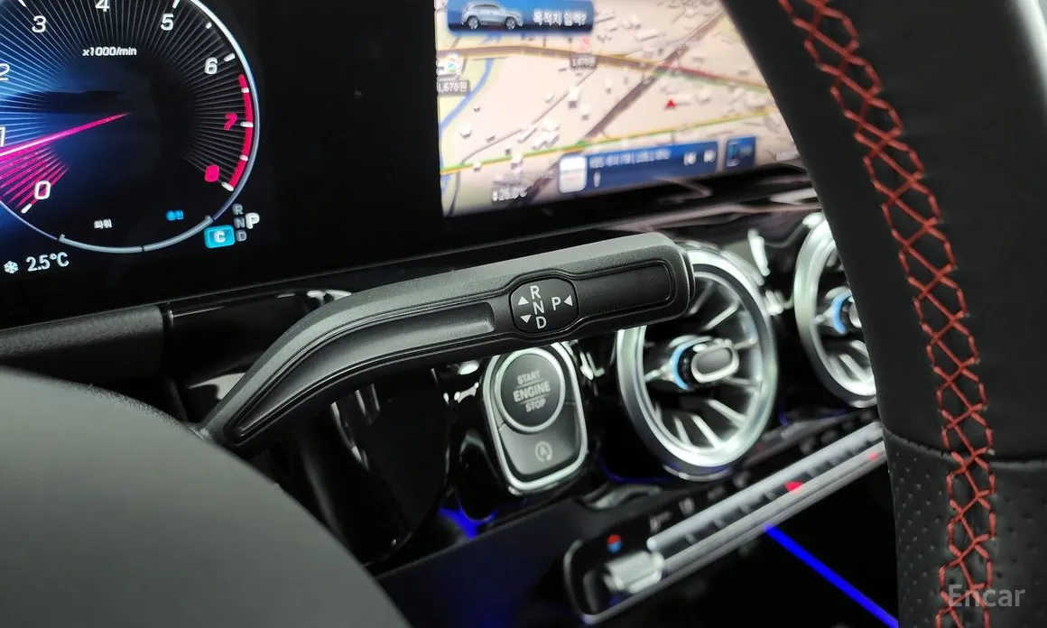 Фото 9 - Mercedes-Benz GLA-Class