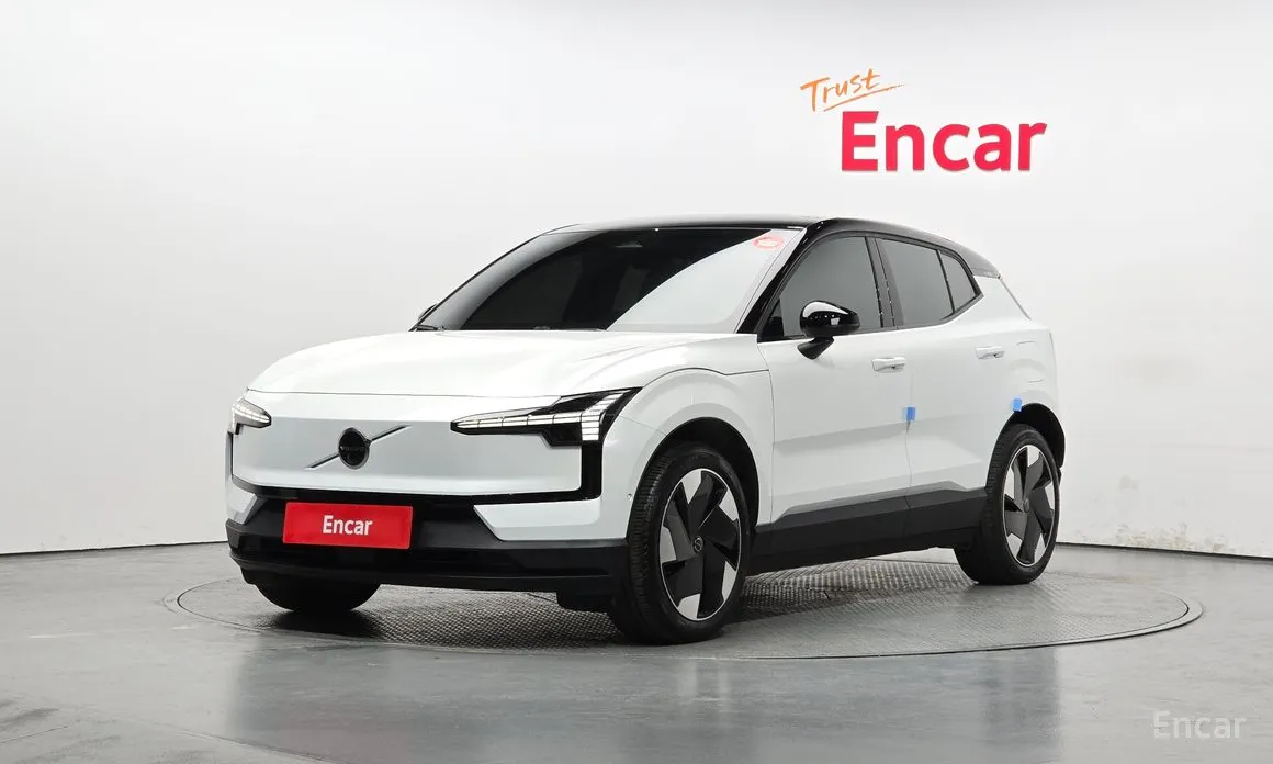 Фото 1 - Volvo EX30