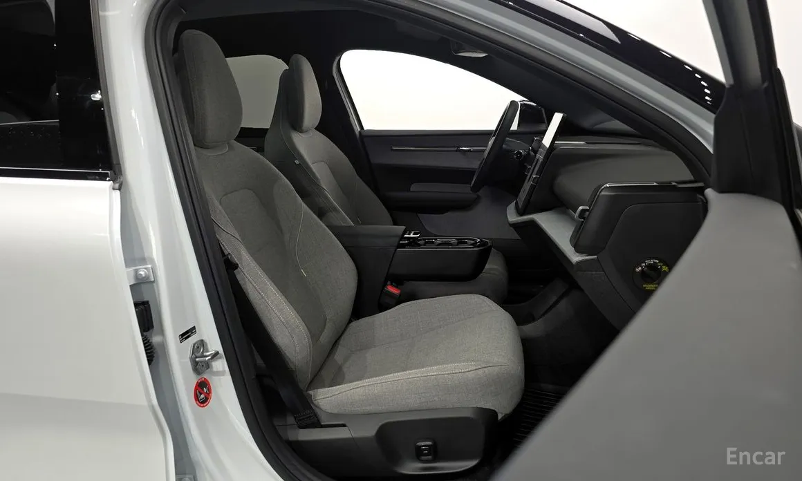 Фото 10 - Volvo EX30