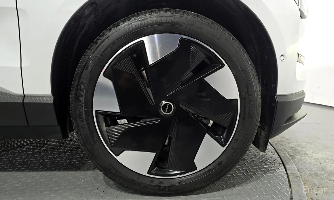 Фото 5 - Volvo EX30