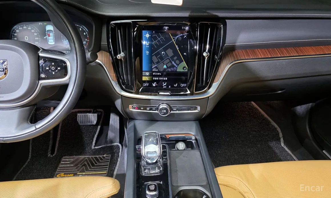 Фото 19 - Volvo S60