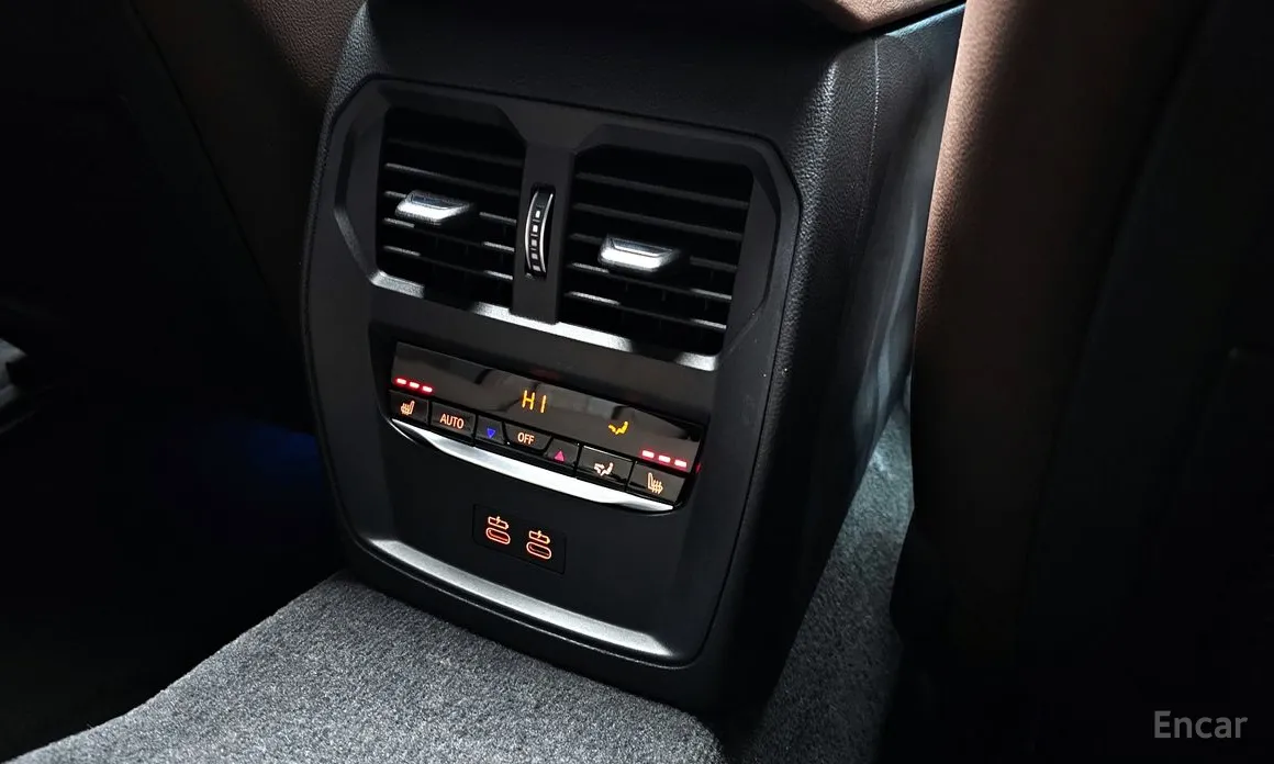 Фото 17 - BMW i4