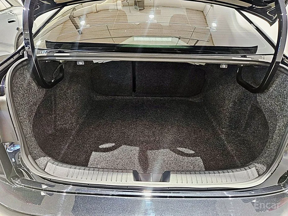 Фото 18 - Volkswagen Jetta