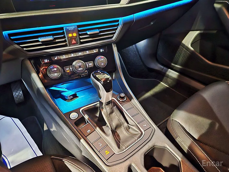 Фото 9 - Volkswagen Jetta