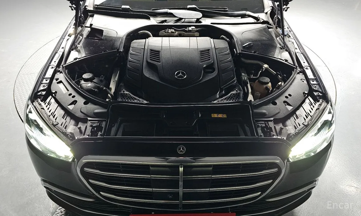 Photo 6 - Mercedes-Benz S-Class