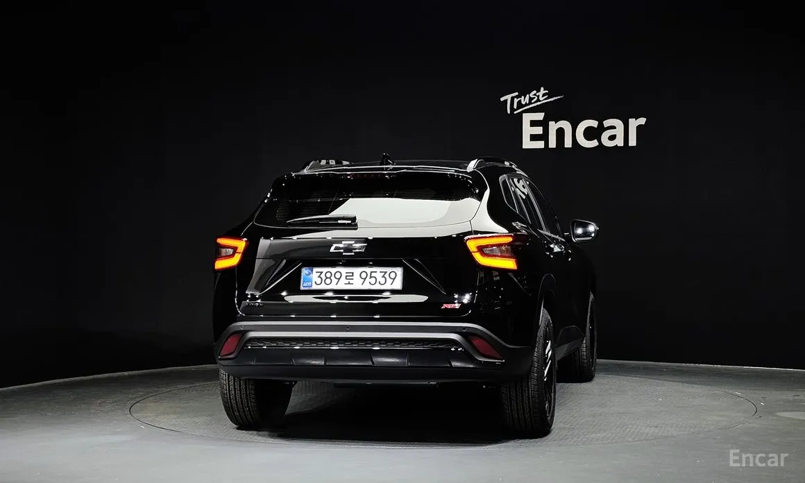 Фото 4 - Chevrolet Trax