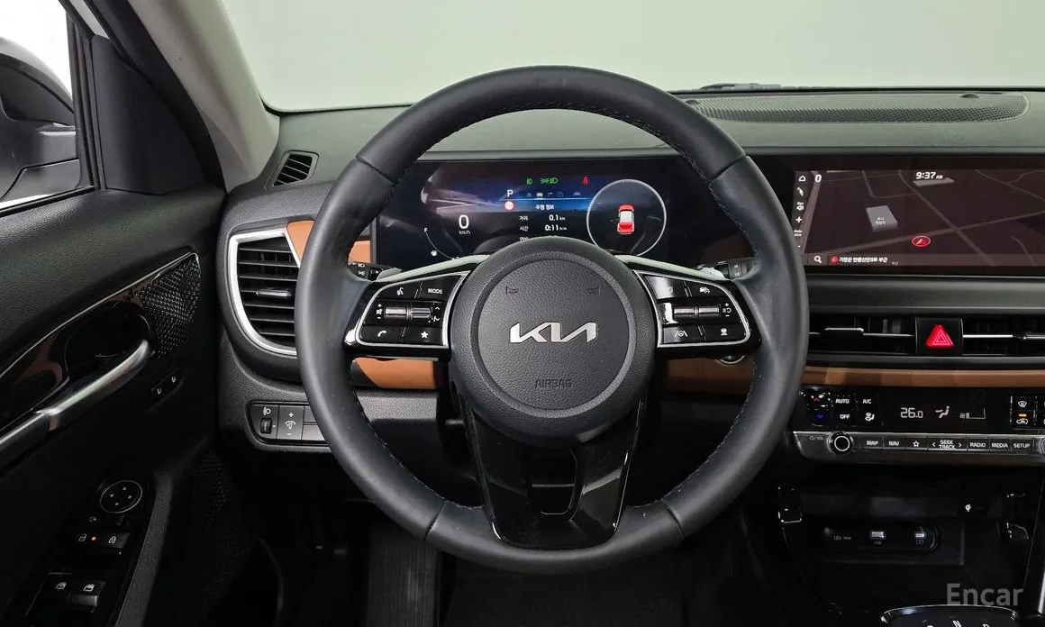 Фото 13 - Kia Seltos