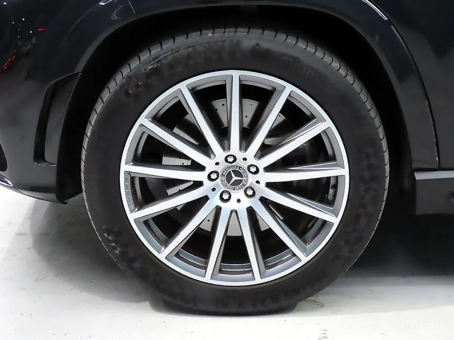 Фото 20 - Mercedes-Benz GLS-Class